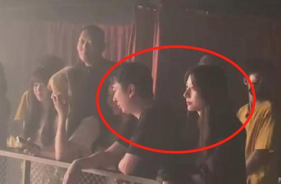 网红吃瓜塌房视频大全,揭秘娱乐圈惊人内幕视频大盘点 第2张 网红吃瓜塌房视频大全,揭秘娱乐圈惊人内幕视频大盘点 第2张